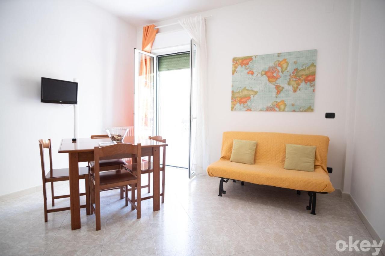 Cozy Apartments De Gasperi Bari Eksteriør bilde